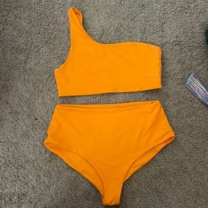 Girlfriend Collective Swimsuit